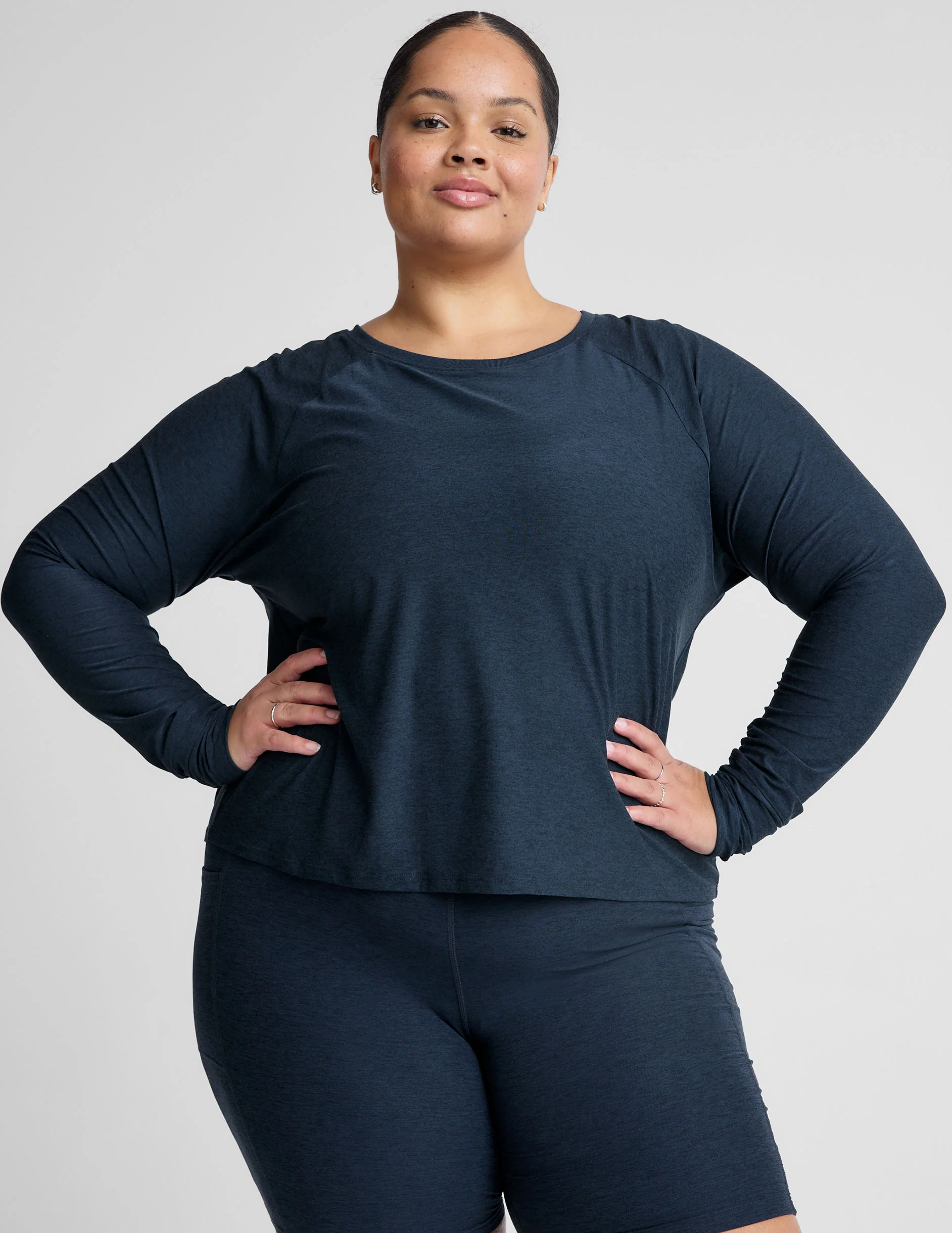 Featherweight Daydreamer Pullover - Onhollan