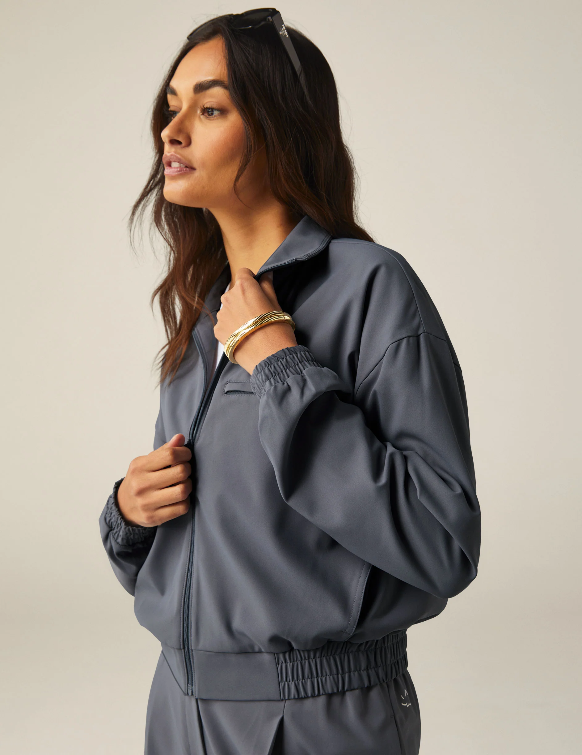 Status Pocket Sleeve Cropped Jacket - Onhollan