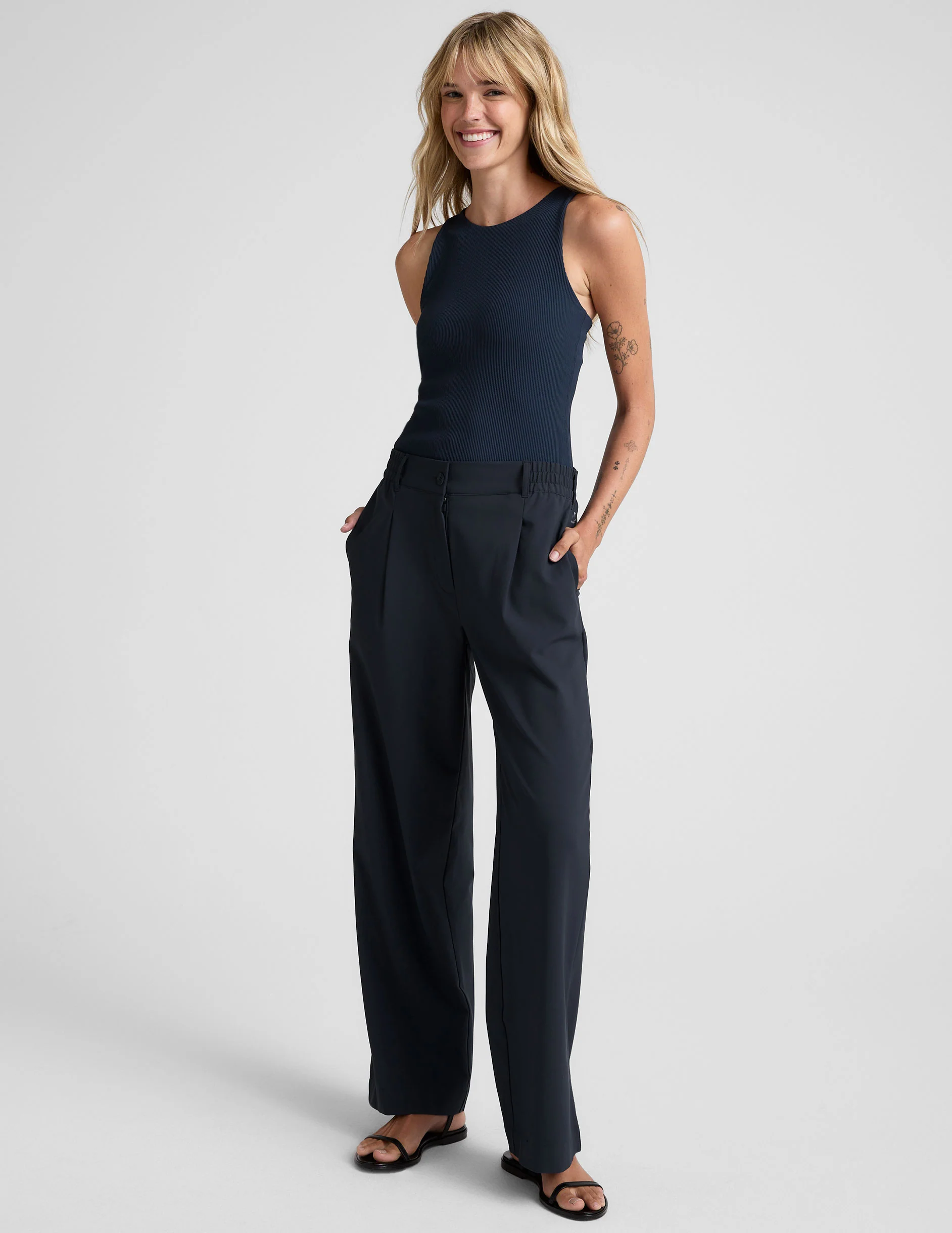 Refocus Ribbed Classic Tank - Onhollan