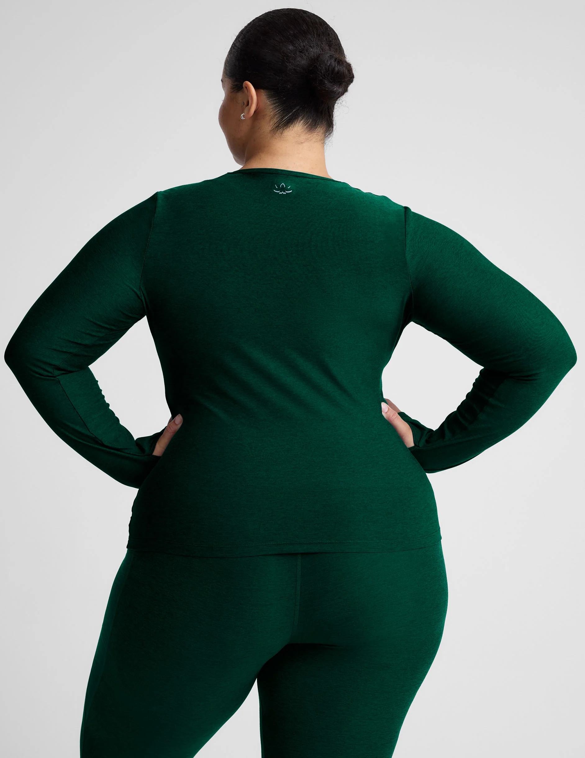 Featherweight Classic Crew Pullover - Onhollan