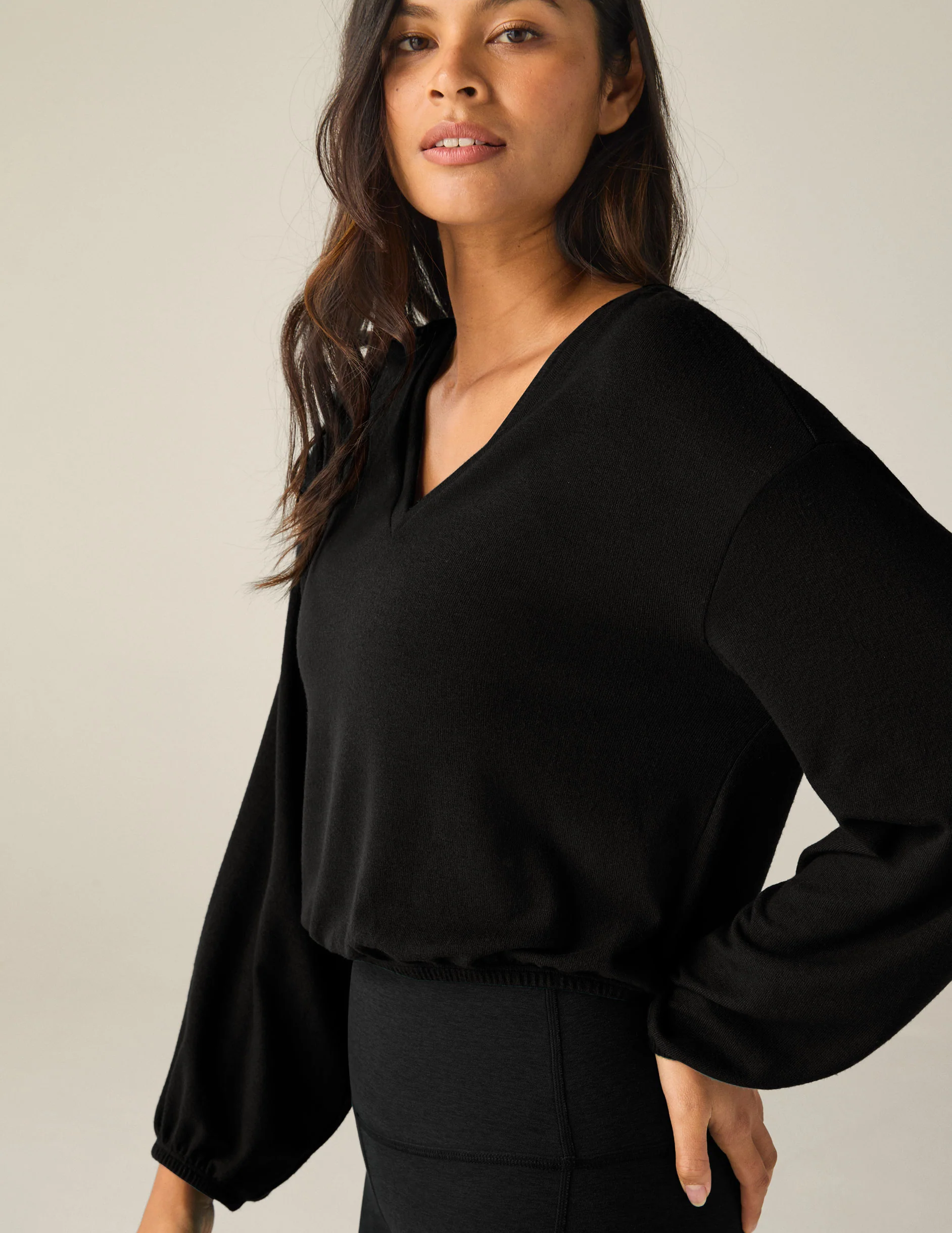 Soft Spoken Cropped Pullover - Onhollan