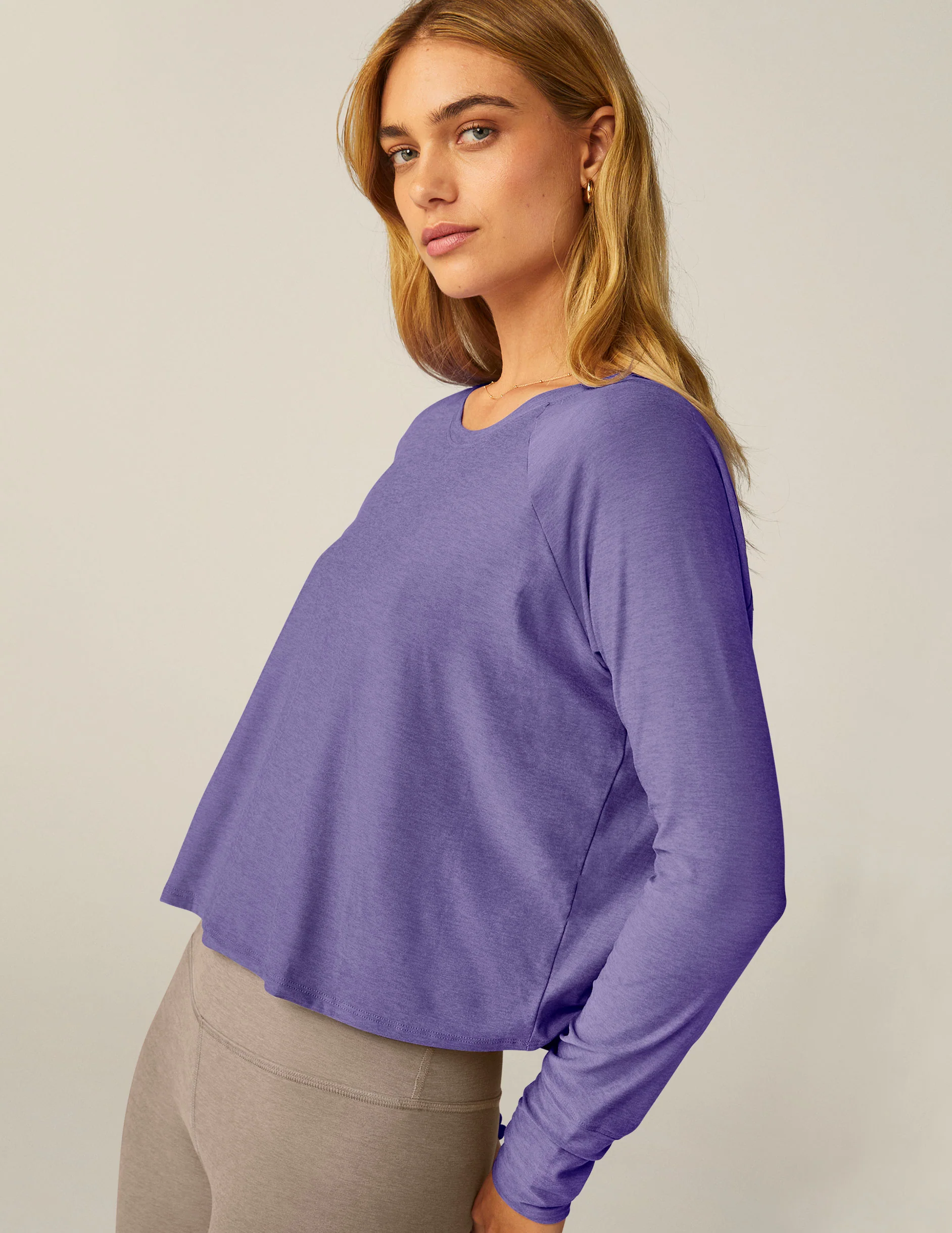 Featherweight Daydreamer Pullover - Onhollan