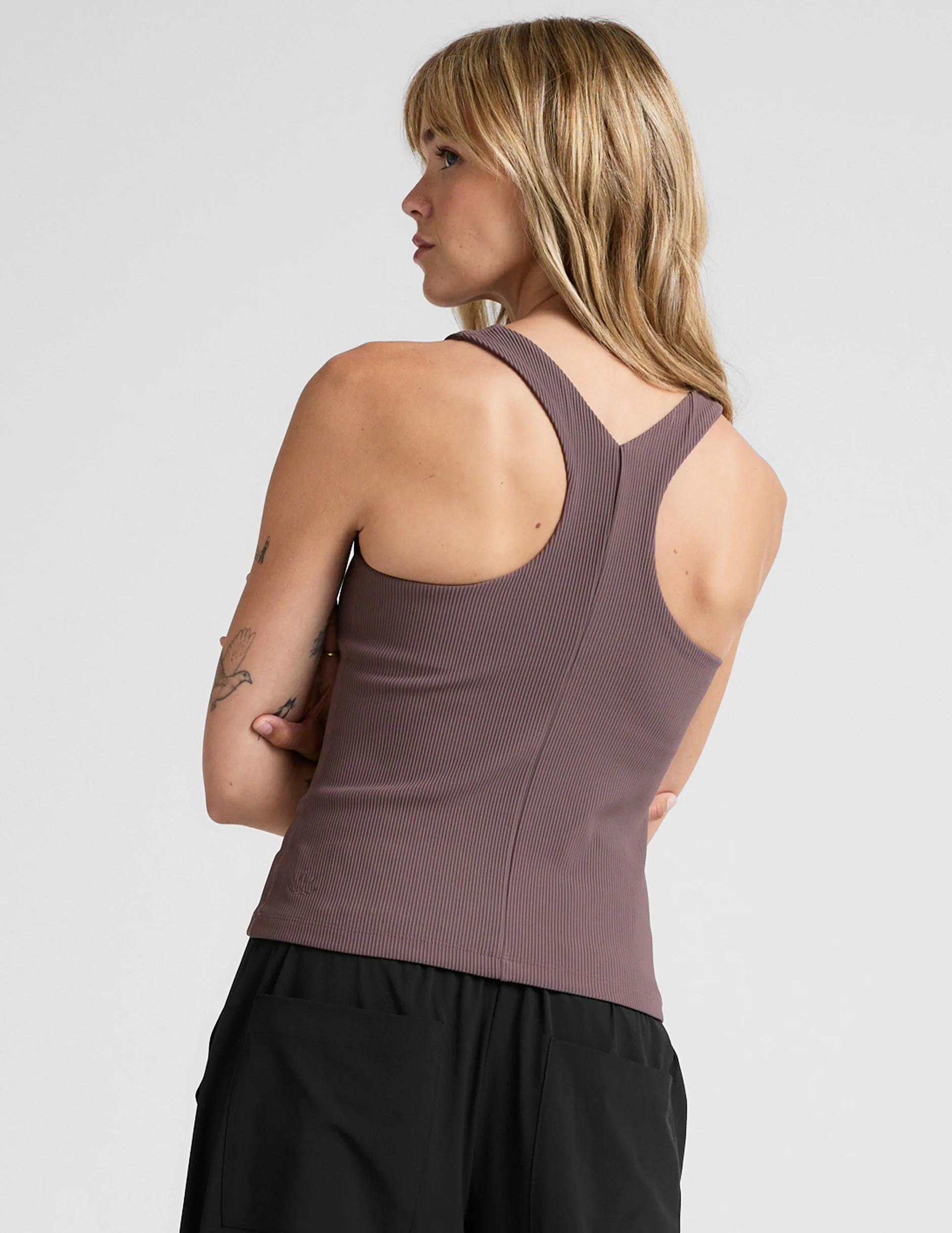 Refocus Ribbed Classic Tank - Onhollan