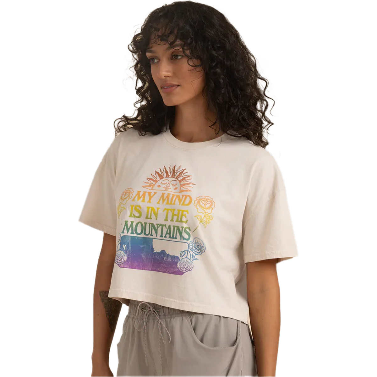 Women Mountian Cropped Boxy Tee - Onhollan