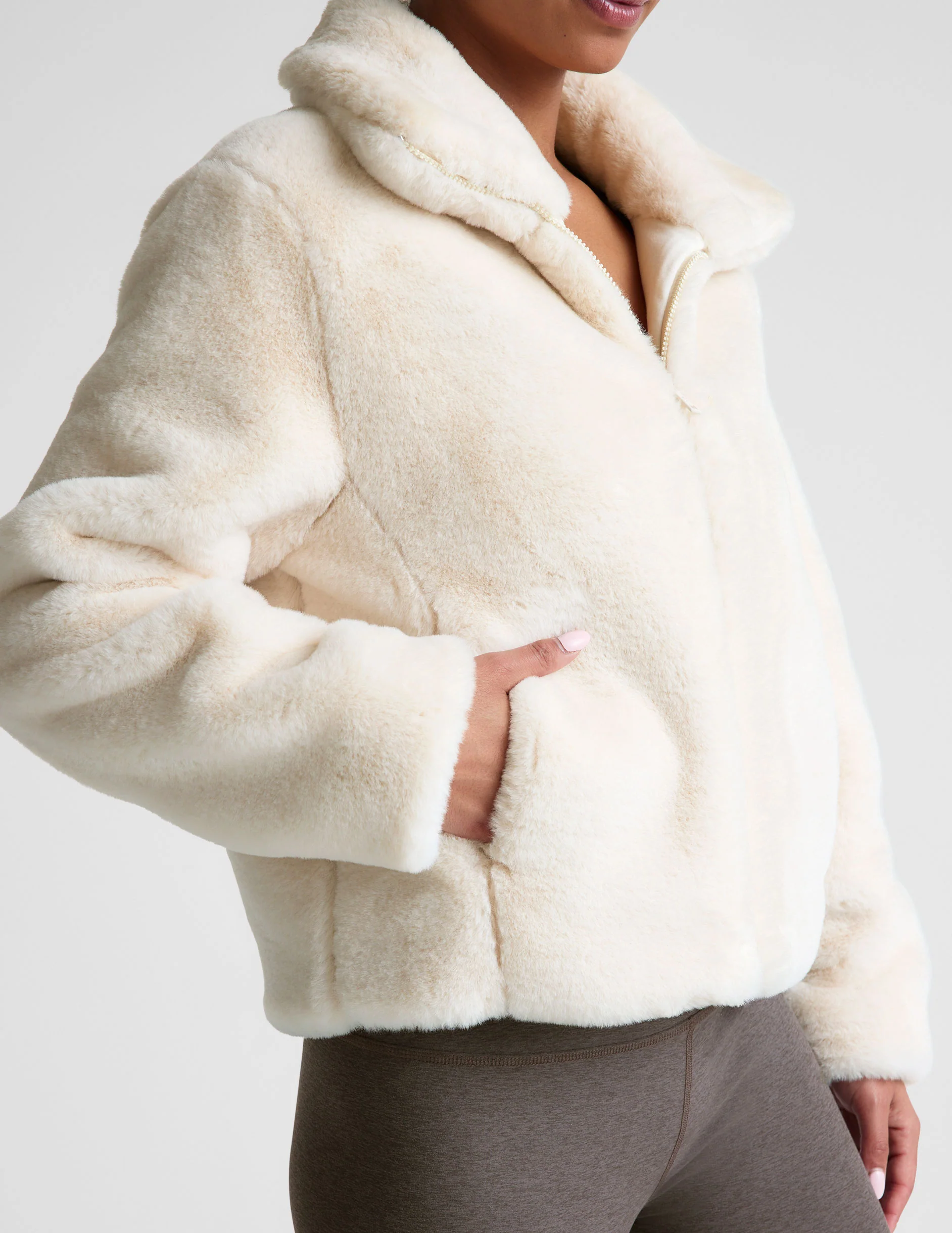 Faux Fur Jacket - Onhollan