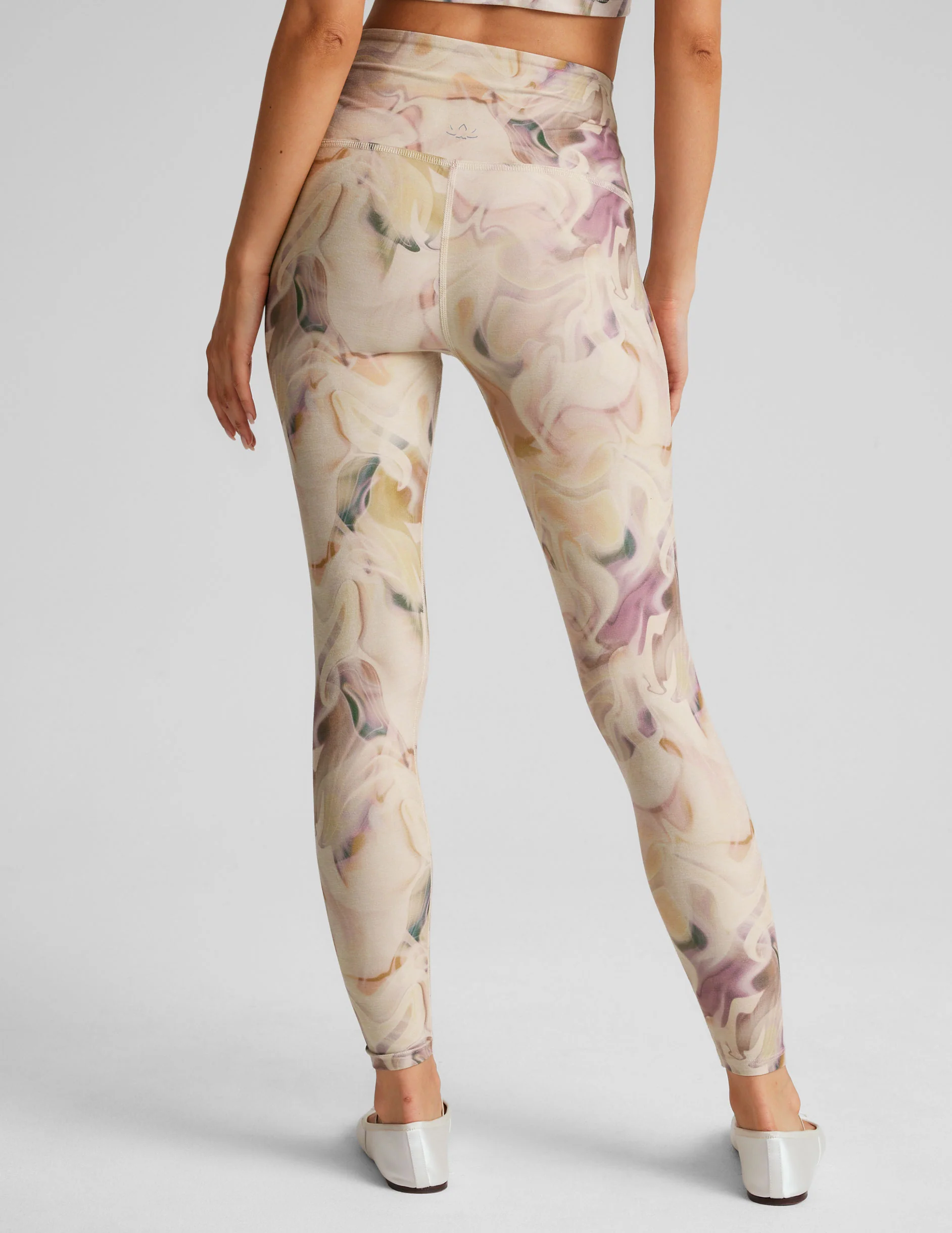 Earthen Swirl SoftMark High Waisted Midi Legging - Onhollan