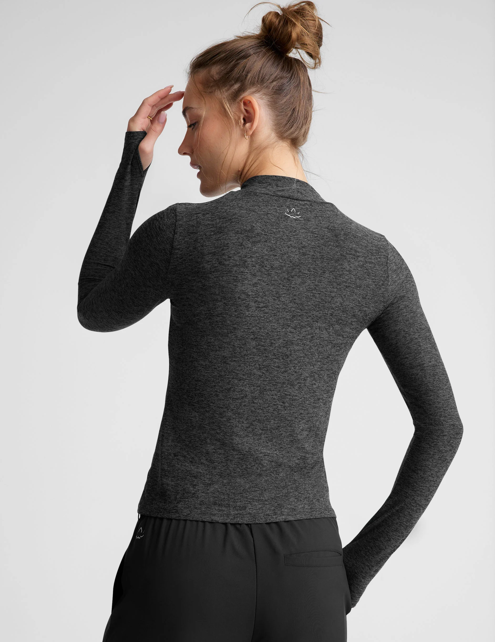 Featherweight Moving On Pullover - Onhollan