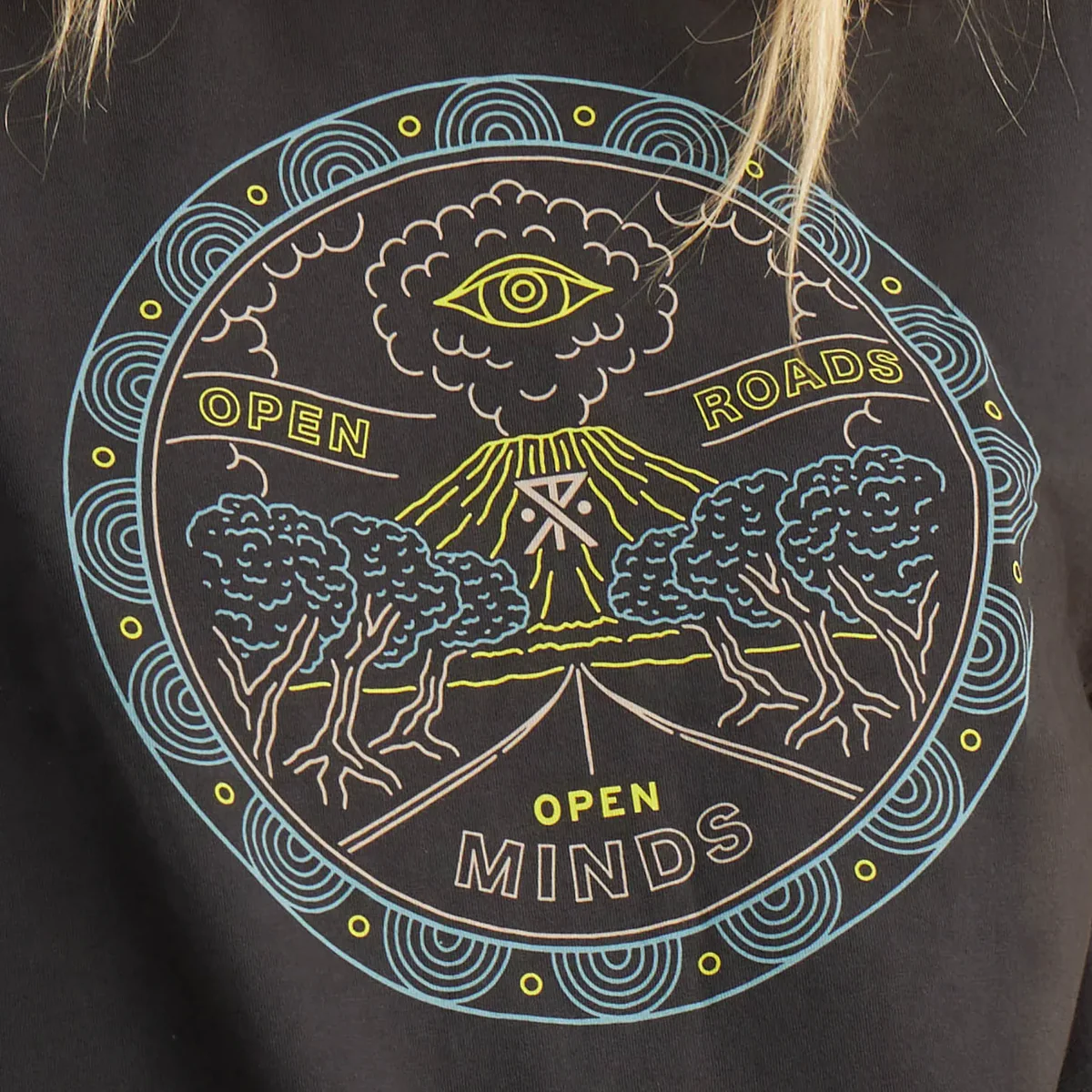 Women's Open Roads Hokkaido Boxy Crop - Onhollan