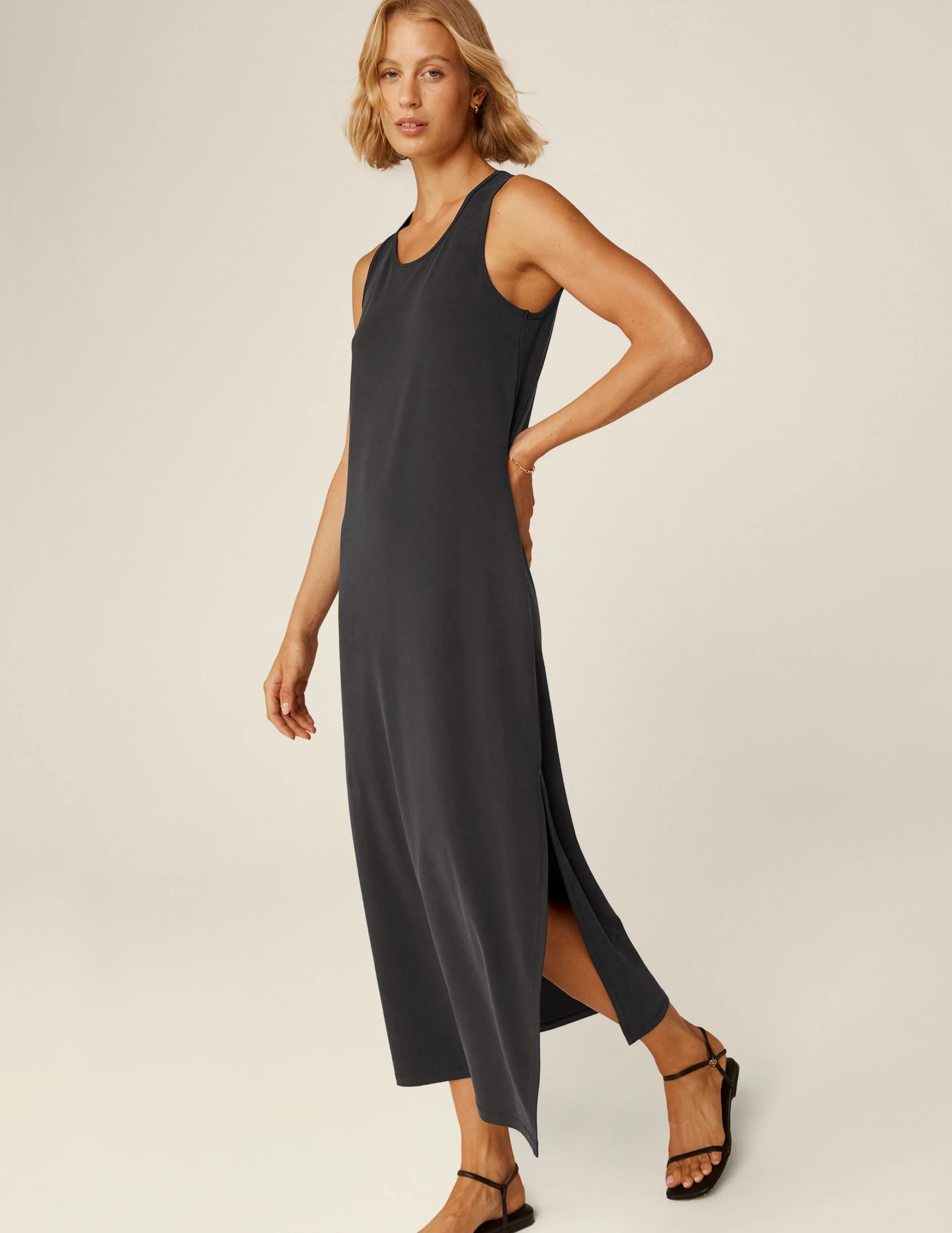 Easy Mood Tank Midi Dress - Onhollan